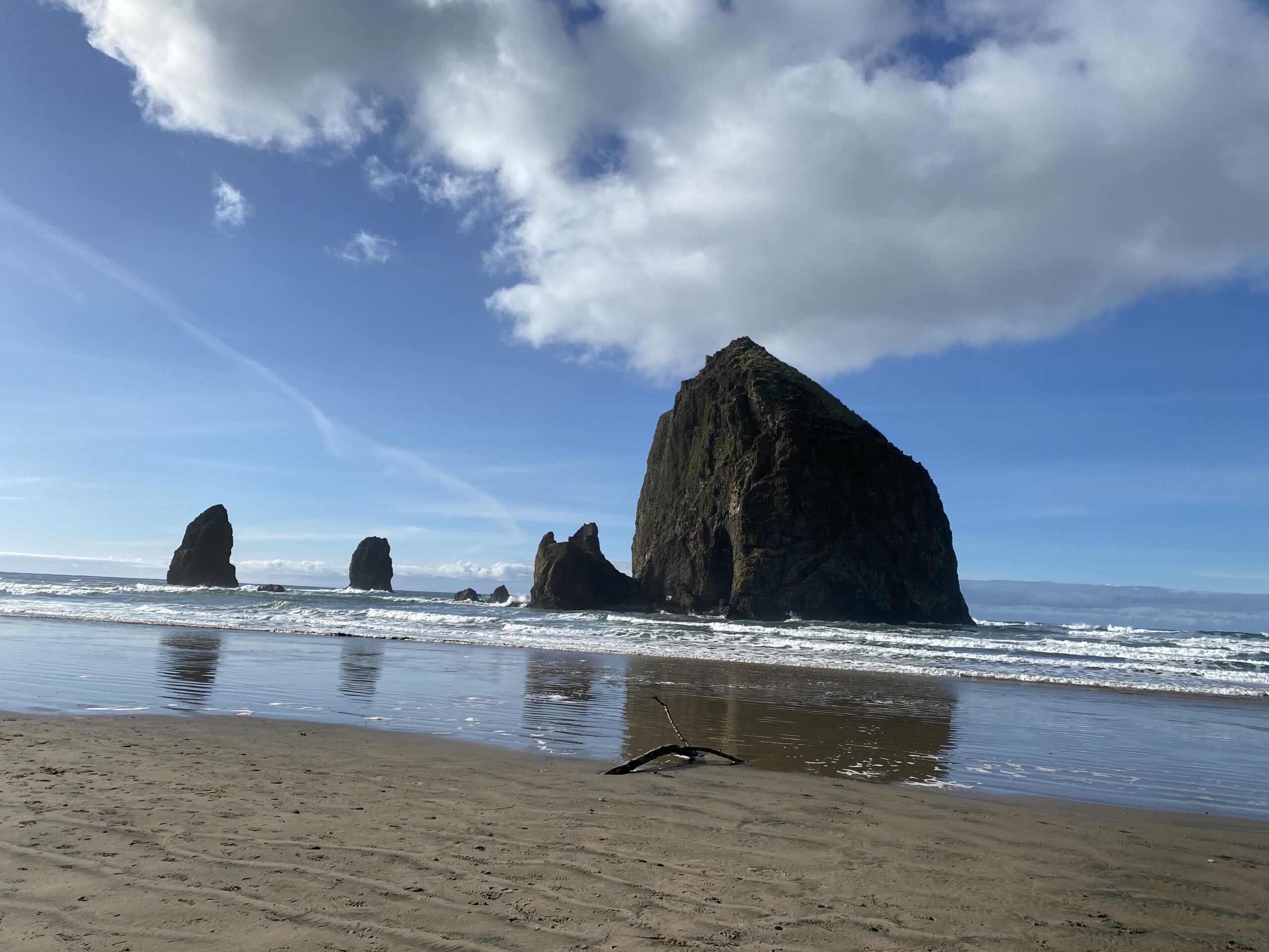 Haystack Rocks in Cannon Beach, OR